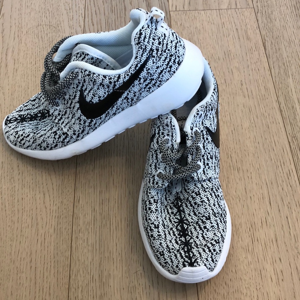 Women’s Nike sneakers, Yeezy boost alternative